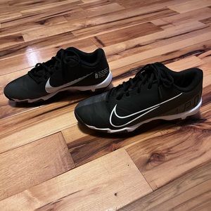 Boy’s baseball cleats